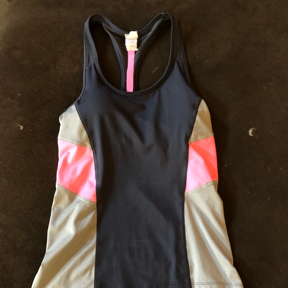 Champion workout tank top